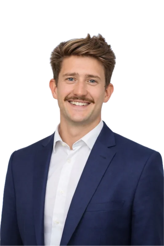 Adrien Puyo, fondateur d'ALAIA Patrimoine, cabinet de gestion de patrimoine à Bordeaux